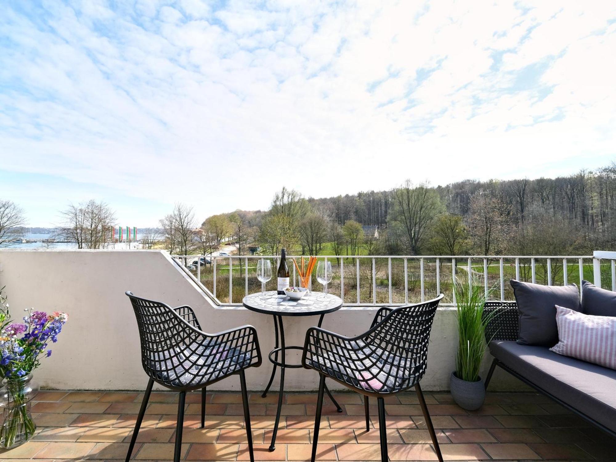 Smile, Wunderschoene Wohnung Direkt Am Strand Harrislee Exterior photo